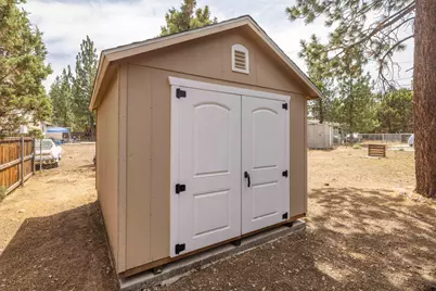 908 Spruce Lane, Big Bear City, CA 92314 - Photo 23