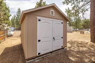908 Spruce Ln, Big Bear City, CA 92314 - Photo 23