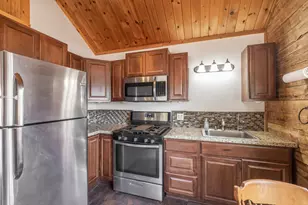 908 Spruce Ln, Big Bear City, CA 92314 - Photo 13
