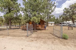 908 Spruce Ln, Big Bear City, CA 92314 - Photo 7