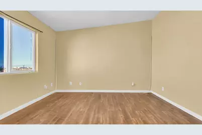 1289 Avalon Avenue, Thermal, CA 92274 - Photo 11