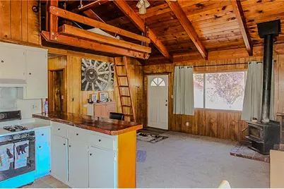 945 Greenway Drive, Big Bear City, CA 92314 - Photo 29