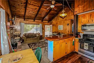 945 Greenway Dr, Big Bear City, CA 92314 - Photo 7