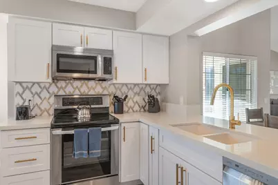 704 Vista Lago N, Palm Desert, CA 92211 - Photo 9