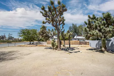 7028 Tamarisk Avenue, Yucca Valley, CA 92284 - Photo 19