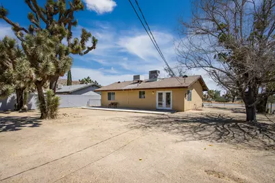 7028 Tamarisk Avenue, Yucca Valley, CA 92284 - Photo 17