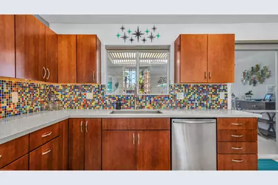 1541 E Madrona Drive, Palm Springs, CA 92264 - Photo 11