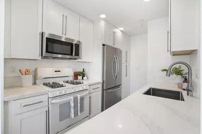 18242 Parkview Lane #208, Huntington Beach, CA 92648 - Photo 11