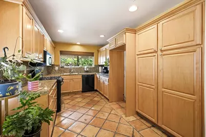 69375 Nilda Drive, Cathedral City, CA 92234 - Photo 11