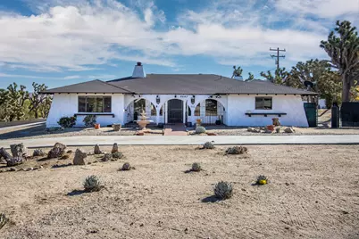8687 Grand Avenue, Yucca Valley, CA 92284 - Photo 11