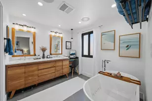 8180 Manitoba Street, Los Angeles, CA 90293 - Photo 25