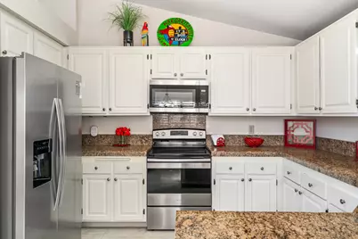 76931 Scimitar Way, Palm Desert, CA 92211 - Photo 13