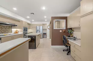 208 Kavenish Dr, Rancho Mirage, CA 92270 - Photo 19