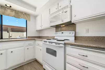 2338 Los Patos Drive, Palm Springs, CA 92264 - Photo 13