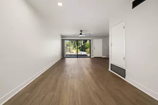 2338 Los Patos Dr, Palm Springs, CA 92264 - Photo 15