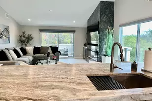 348 Vista Royale Dr, Palm Desert, CA 92211 - Photo 9