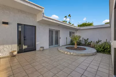 47760 Eisenhower Drive, La Quinta, CA 92253 - Photo 5