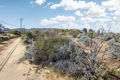 102 Saddleback Road, Joshua Tree, CA 92252 - Photo 11