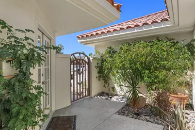 38800 Desert Mirage Drive, Palm Desert, CA 92260 - Photo 5