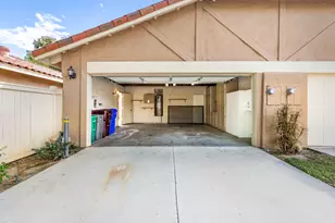 250 Serena Dr, Palm Desert, CA 92260 - Photo 43