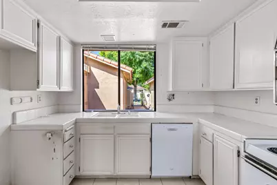 250 Serena Drive, Palm Desert, CA 92260 - Photo 11