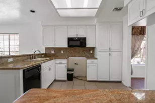 8582 Frontera Ave, Yucca Valley, CA 92284 - Photo 15