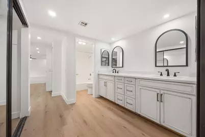 2023 N Via Miraleste #1022, Palm Springs, CA 92262 - Photo 9