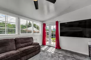 1420 N Evergreen St, Burbank, CA 91505 - Photo 9