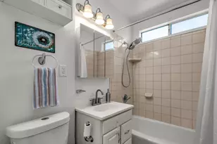 1420 N Evergreen St, Burbank, CA 91505 - Photo 17