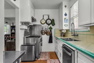 1420 N Evergreen St, Burbank, CA 91505 - Photo 11