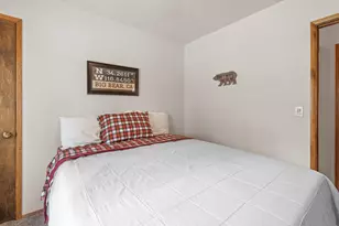 1217 Redwood Dr, Big Bear Lake, CA 92315 - Photo 27