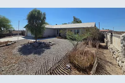 1553 Black Sea Avenue, Thermal, CA 92274 - Photo 11