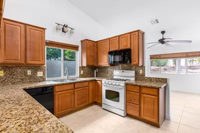 39715 Saint Michael Place, Palm Desert, CA 92211 - Photo 13
