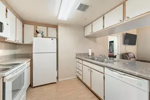 69130 Gerald Ford Dr, Cathedral City, CA 92234 - Photo 3