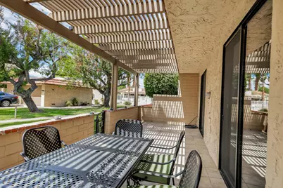 35105 Paseo Malaga, Cathedral City, CA 92234 - Photo 9