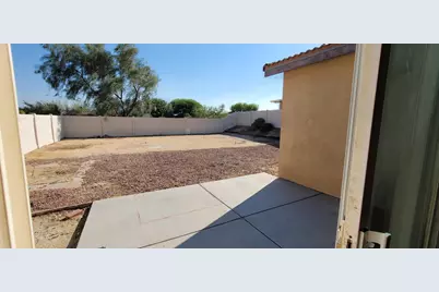 64057 Olympic Mountain Avenue, Desert Hot Springs, CA 92240 - Photo 25