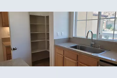 64057 Olympic Mountain Avenue, Desert Hot Springs, CA 92240 - Photo 9