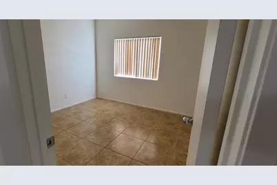 64057 Olympic Mountain Avenue, Desert Hot Springs, CA 92240 - Photo 19