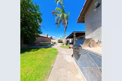 37879 Hollister Drive, Palm Desert, CA 92211 - Photo 9