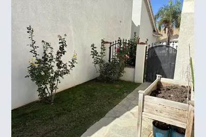 912 Cypress Point Drive, Banning, CA 92220 - Photo 5