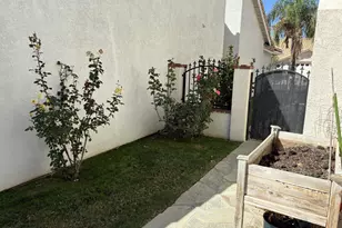 912 Cypress Point Dr, Banning, CA 92220 - Photo 5