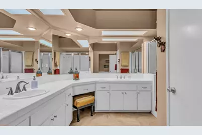 285 Desert Falls Drive E, Palm Desert, CA 92211 - Photo 17