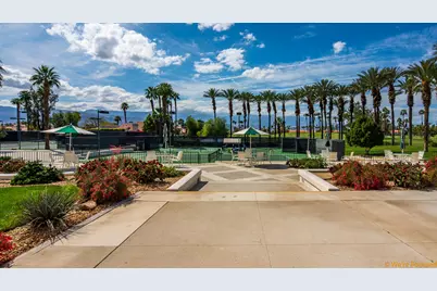 285 Desert Falls Drive E, Palm Desert, CA 92211 - Photo 37