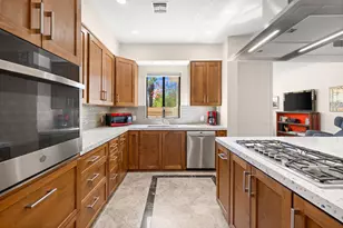 128 Desert W Dr, Rancho Mirage, CA 92270 - Photo 15