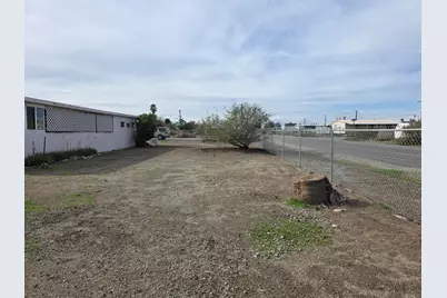 9588 Avenue H, Bombay Beach, CA 92257 - Photo 27