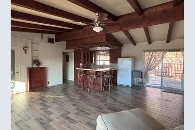 7891 Victor Vista Avenue, Yucca Valley, CA 92284 - Photo 9