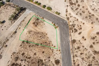 9002 Calle De Begiuos, Desert Hot Springs, CA 92240 - Photo 9