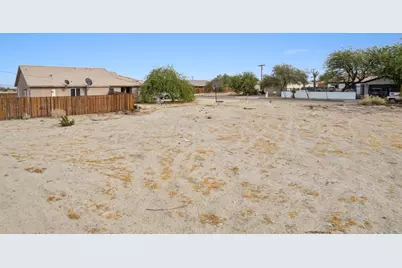 1224 Black Sea Avenue, Thermal, CA 92274 - Photo 5