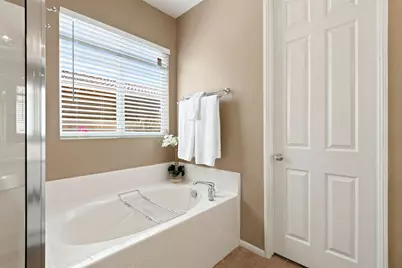 11828 Evening Sky Drive, Desert Hot Springs, CA 92240 - Photo 17