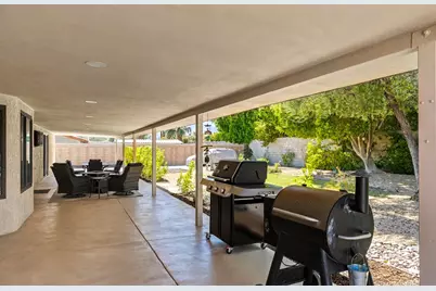 2073 Acacia Road W, Palm Springs, CA 92262 - Photo 29